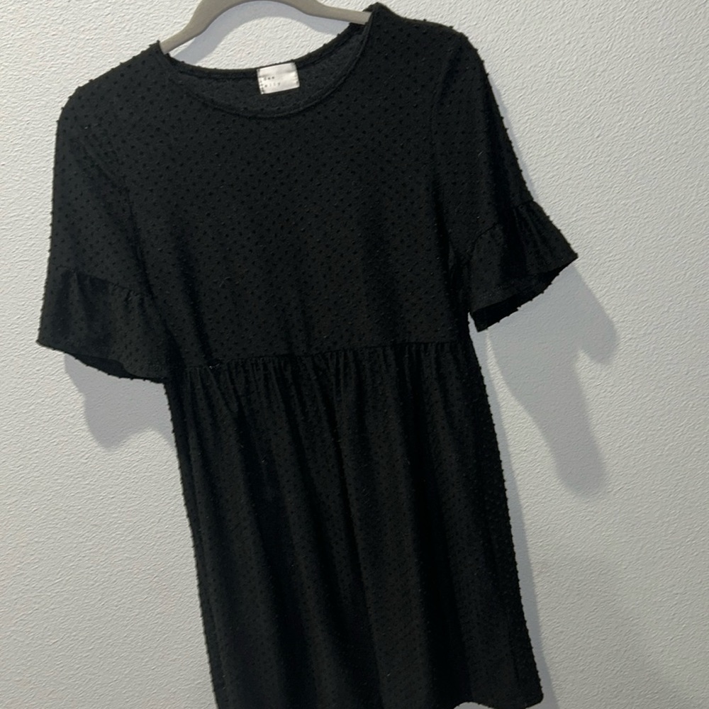 Black textured babydoll dress medium